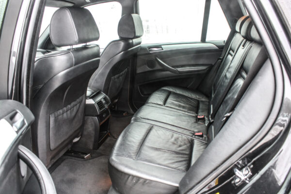 BMW X5 - Image 11
