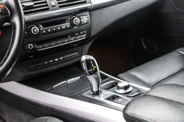 BMW X5 - Image 8