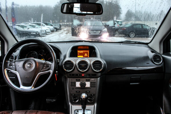 Opel Antara - Image 12