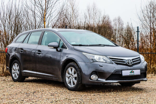 Toyota Avensis - Image 2
