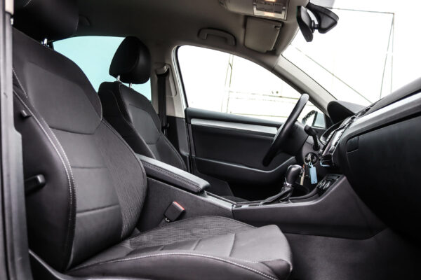 Skoda Superb - Image 11