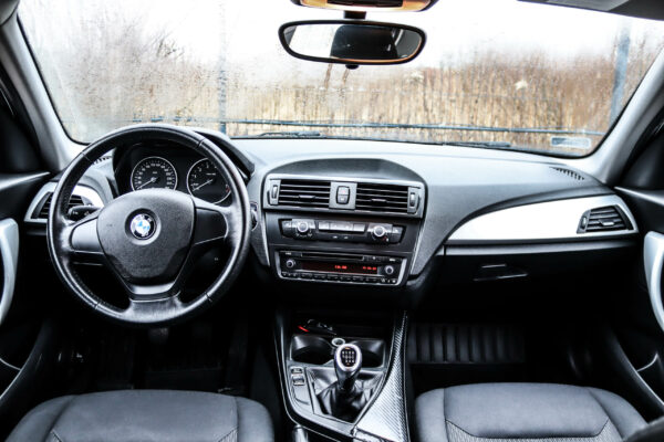 BMW 116i - Image 7