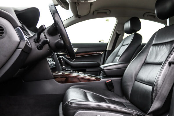 Audi A6 - Image 7