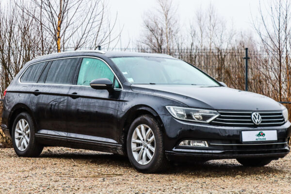 VW Passat - Image 2