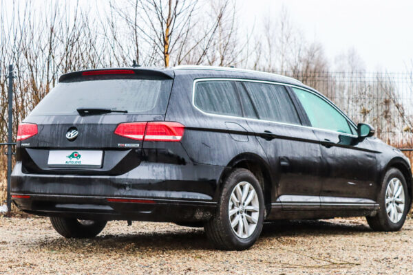 VW Passat - Image 3