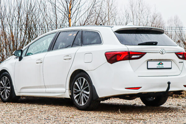 Toyota Avensis - Image 5