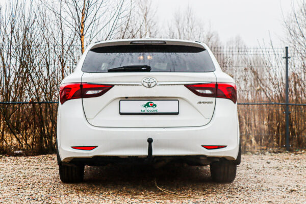 Toyota Avensis - Image 4