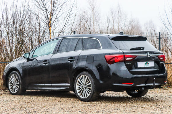 Toyota Avensis - Image 5