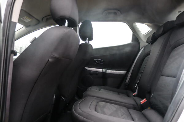 Kia Ceed - Image 12