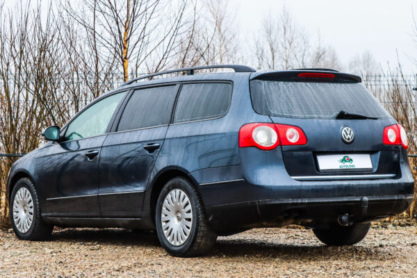 VW Passat - Image 5