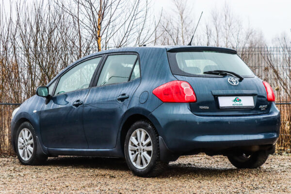 Toyota Auris - Image 5