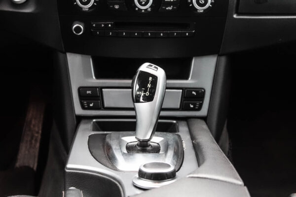 BMW 525 - Image 8