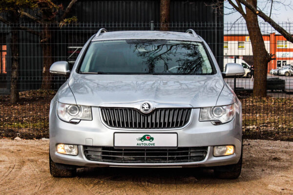 Skoda Superb - Image 2