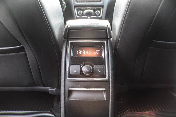 Skoda Superb - Image 13