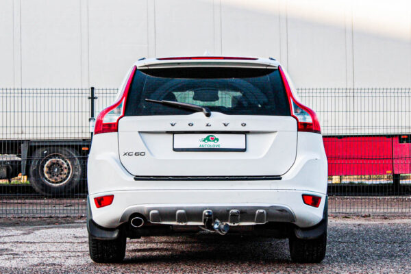 Volvo XC60 - Image 5