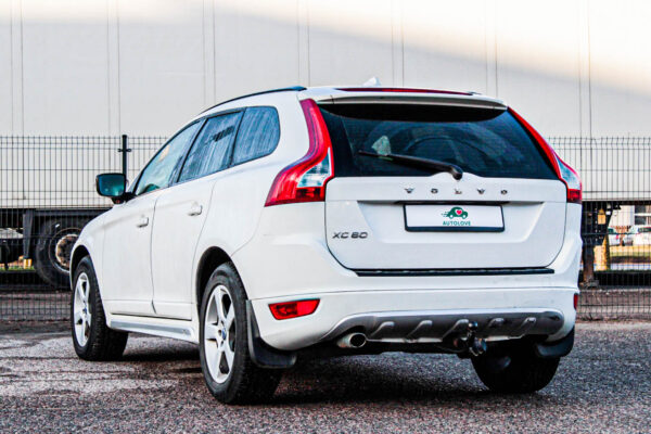 Volvo XC60 - Image 4