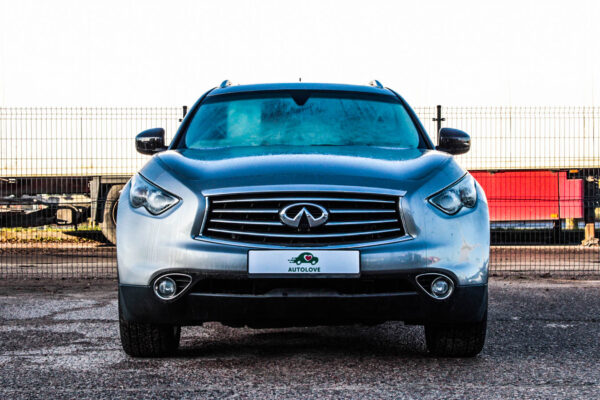 Infiniti FX35 - Image 2