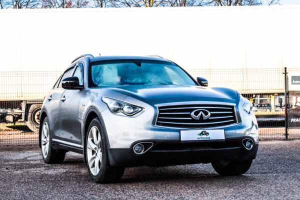 Infiniti FX35 - Image 3