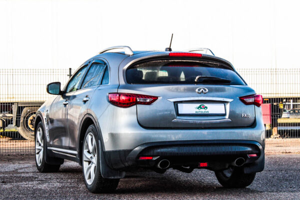 Infiniti FX35 - Image 6