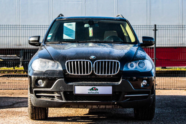 BMW X5 - Image 2