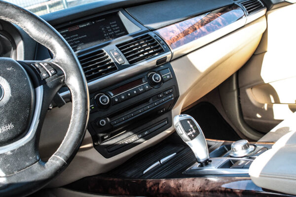 BMW X5 - Image 12