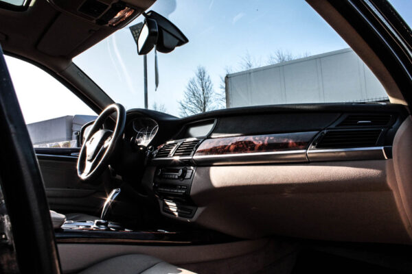 BMW X5 - Image 13
