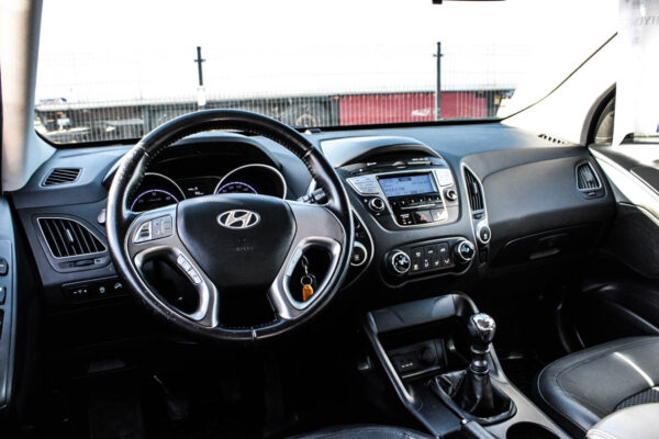 Hyundai IX35 - Image 7
