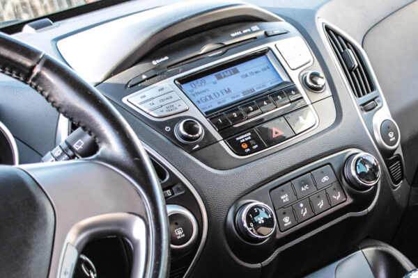 Hyundai IX35 - Image 8