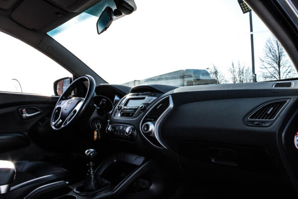 Hyundai IX35 - Image 12