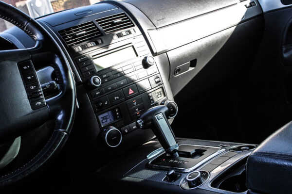 VW Touareg - Image 10
