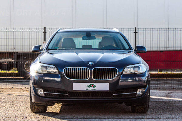 BMW 520 - Image 2