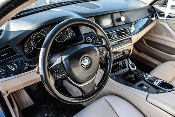 BMW 520 - Image 11