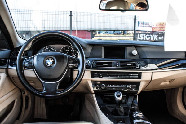 BMW 520 - Image 8