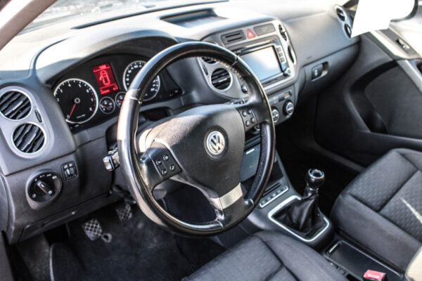 VW Tiguan - Image 10