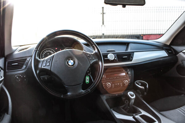 BMW X1 - Image 8