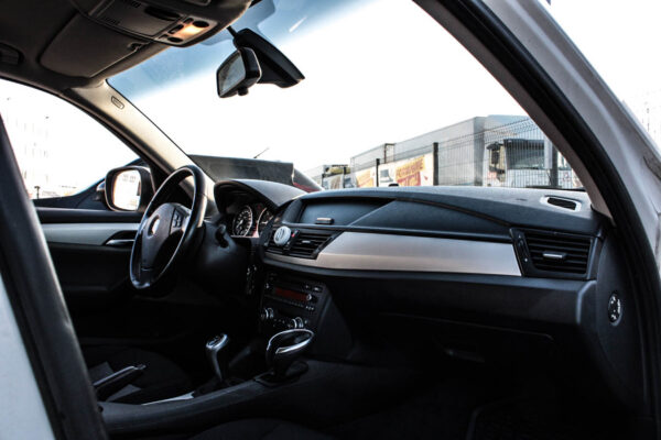 BMW X1 - Image 12