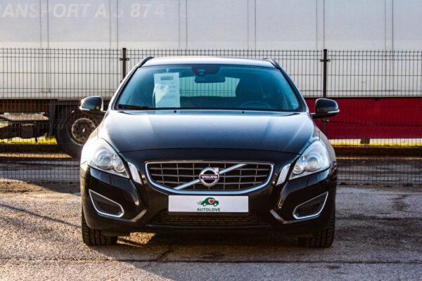 Volvo V60 - Image 2