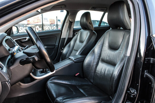 Volvo V60 - Image 13