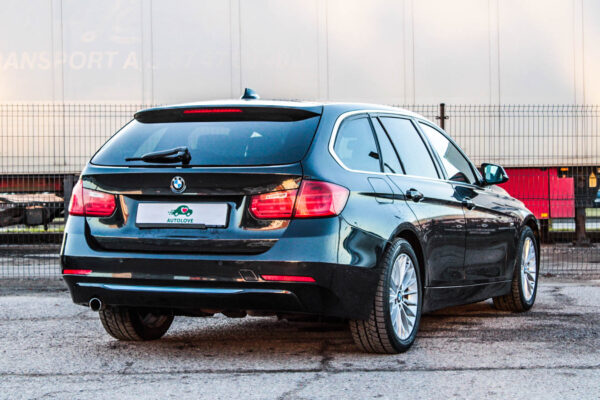 BMW 318D - Image 4