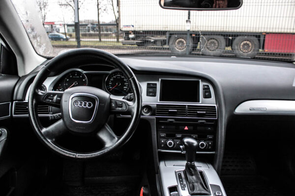 Audi A6 - Image 8
