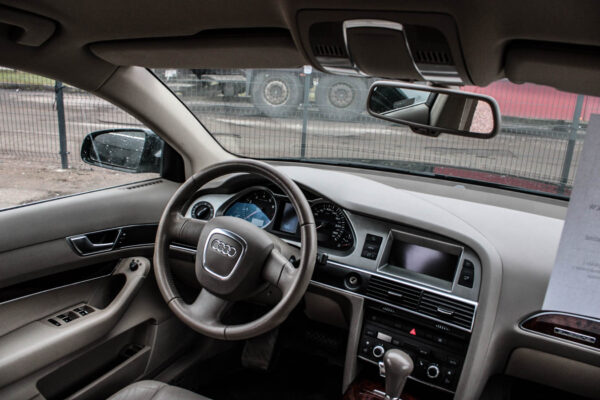 Audi A6 - Image 10