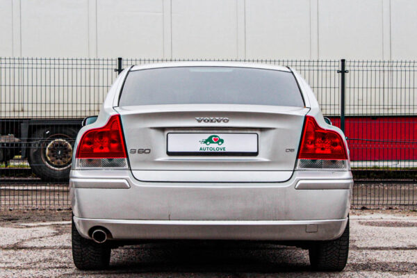 Volvo S60 - Image 5