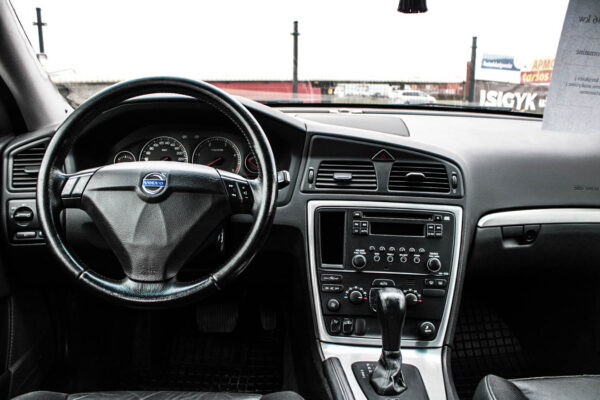 Volvo S60 - Image 7