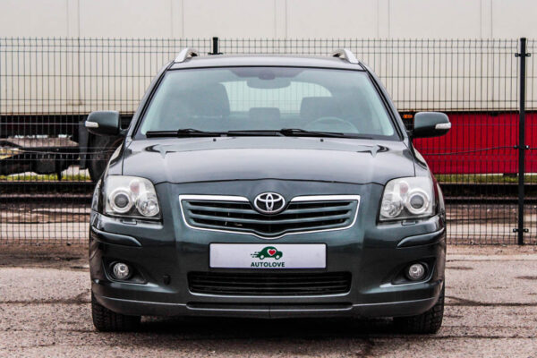 Toyota Avensis - Image 2
