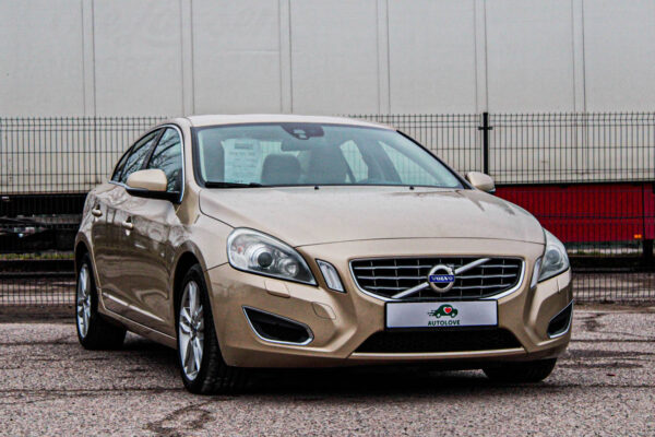Volvo S60 - Image 3