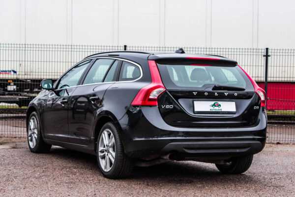 Volvo V60 - Image 6
