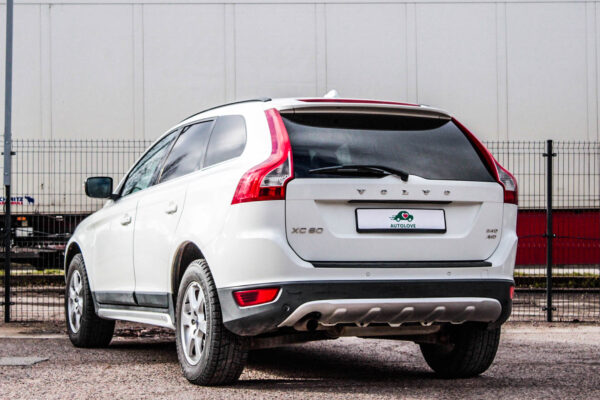Volvo XC60 - Image 4