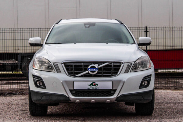 Volvo XC60 - Image 2
