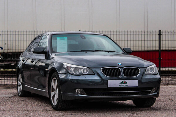 BMW 528XI - Image 3