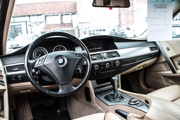 BMW 530XD - Image 10